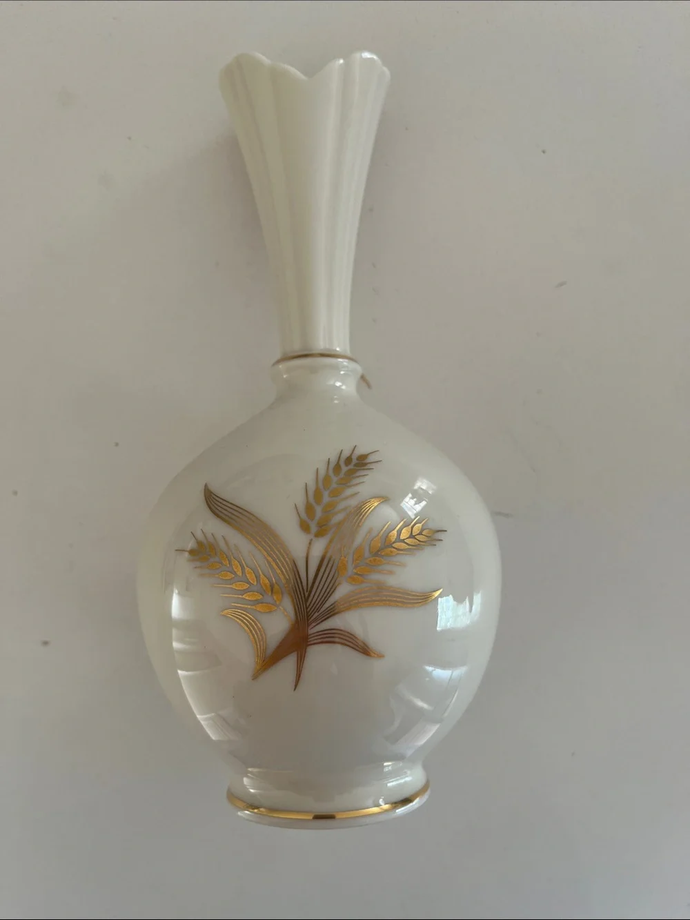 Lenox White and 24k Gold Porcelain Bud Vase with Wheat Motif